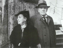 Medtner with Anna at London Zoo, 1948